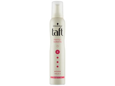 TAFT pěnové tužidlo Keratin Complete Ultra Strong 200 ml