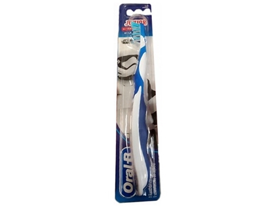 ZK ORAL-B Junior Star Wars Soft (6-12 let)